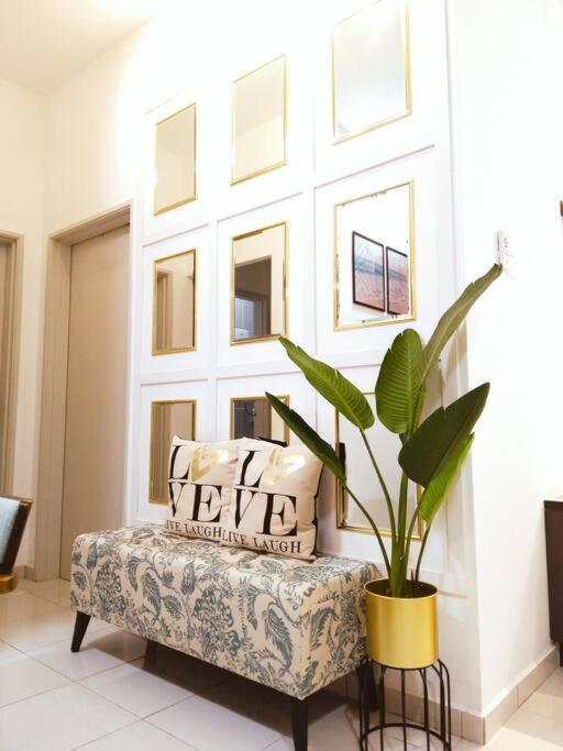Homestay Casa Nur Iman @Adelia Kajang Luaran gambar