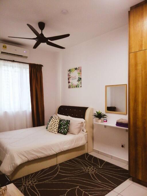 Homestay Casa Nur Iman @Adelia Kajang Luaran gambar